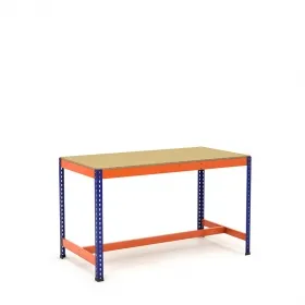 Mesa de trabajo con reposapiés azul y naranja con aglomerado